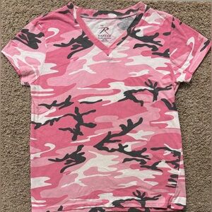 Rothco Pink and White Camo Womans Lg T-Shirt V-Neck Great Condition